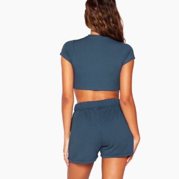 Set Active Sweat Shorts Size Large - Picture 3 of 7